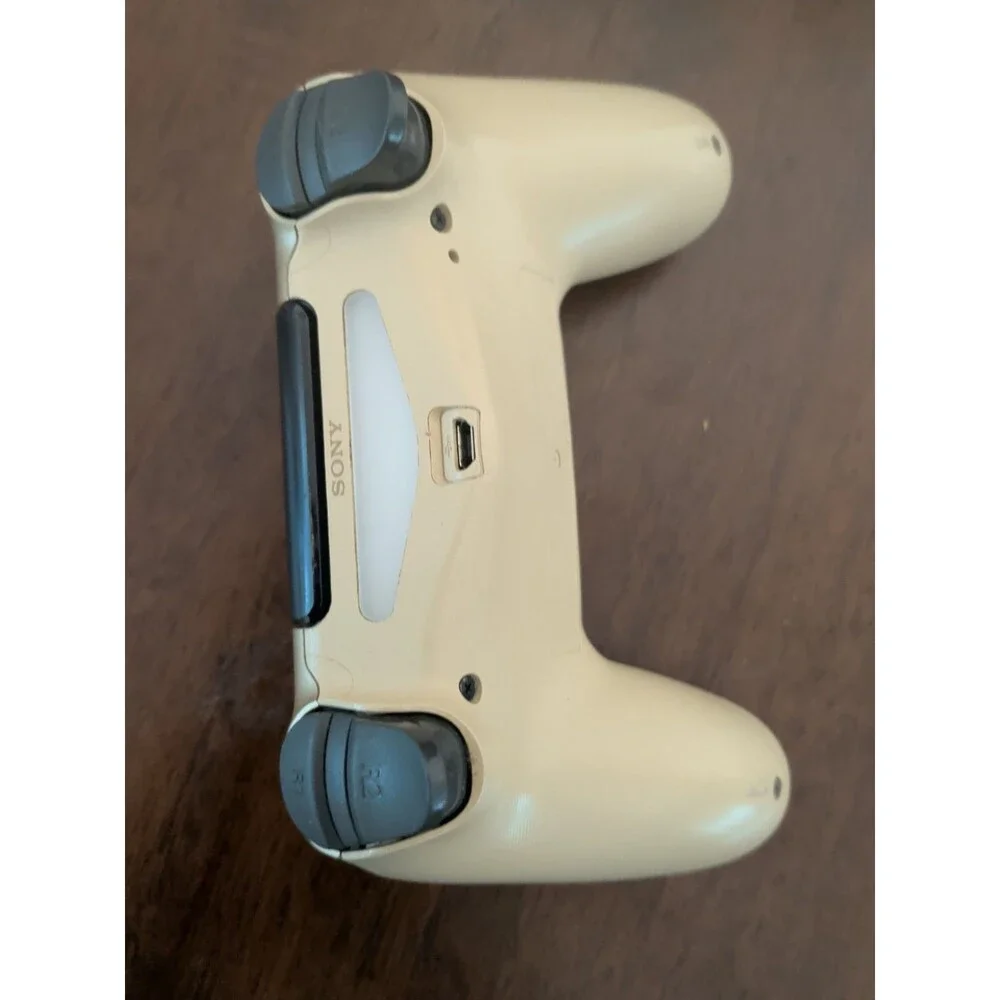 PlayStation 4 PS4 DualShock 4 Wireless Controller - Gold CUH-ZCT2U